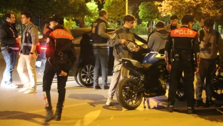 Adana’da Huzur ve İtimat Uygulaması: 93 Şahıs Yakalandı, Milyonluk Cezalar Kesildi